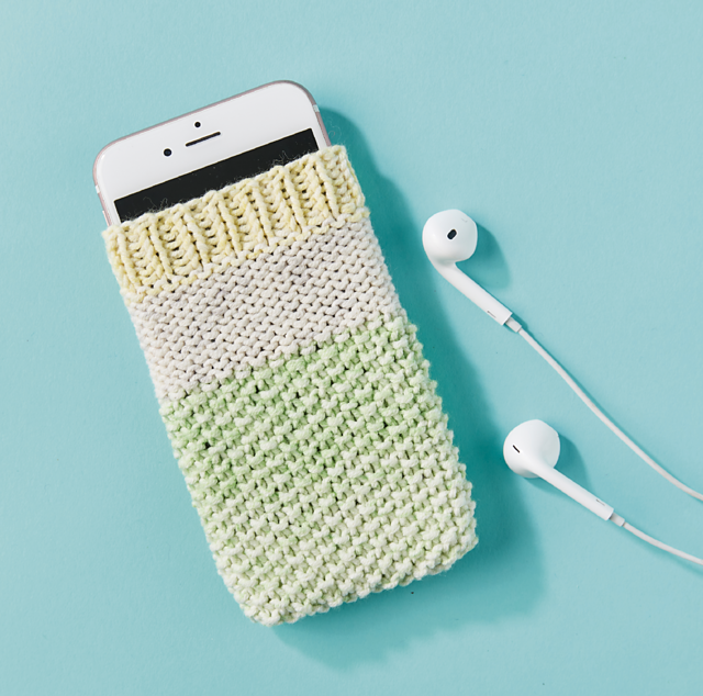 Simple Knits: Gadget cosy
