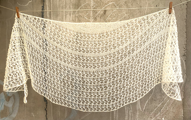 Ravelry: Anar shawl pattern by Tana Bg