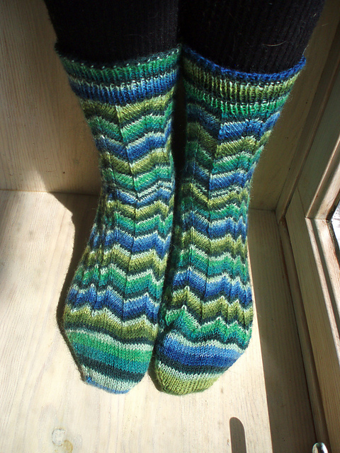 Ravelry: Irregular Stripes Sock pattern by Fnugg