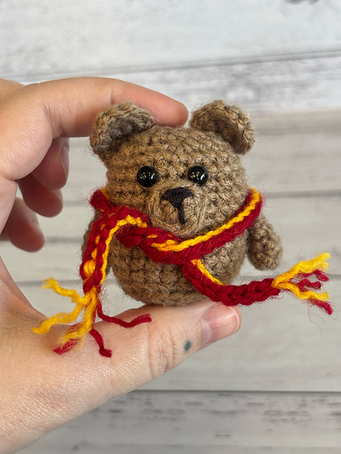 Mini Scarf Bear
