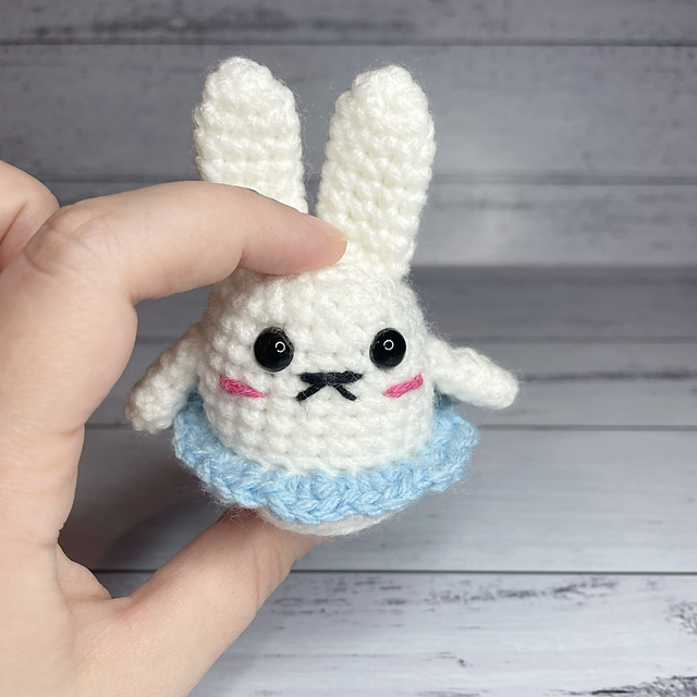 Mini Bunny Amigurumi