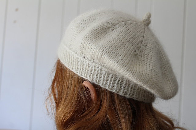 Ravelry: Eiderdown Tam pattern by Fox & Folk