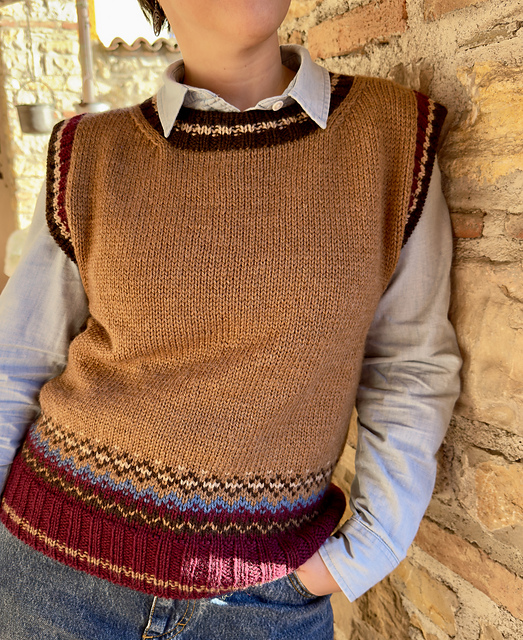 Camel vest