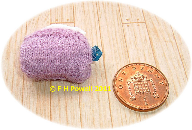 1:12th scale hot water bottle cover