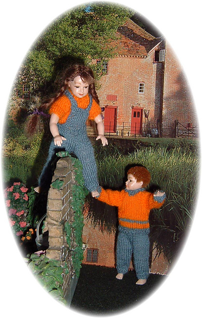 1:12th scale Childrens Play clothes