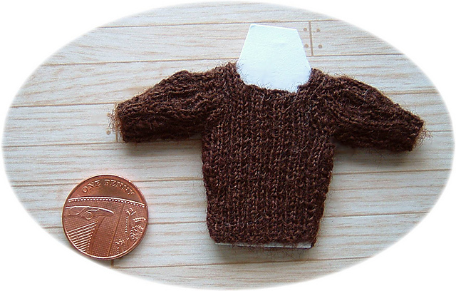 1:12th scale Ladies jumpers c.1938