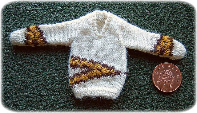 1:12th scale Ladies Bizarre Jumper