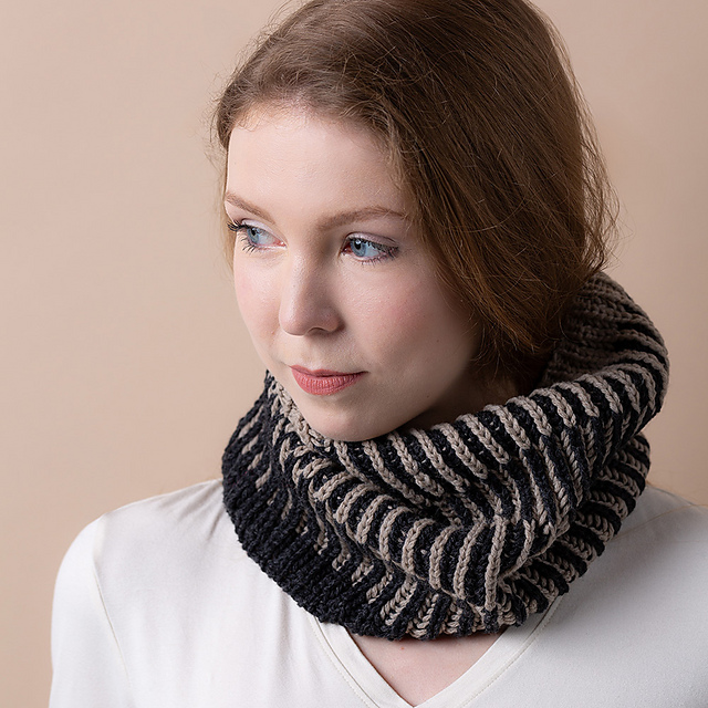 Desert Shade Cowl
