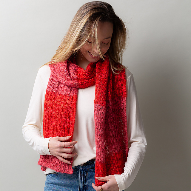 Whispering Lines Scarf