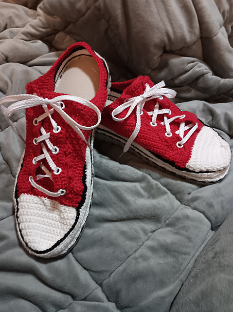 Converse style crochet mules