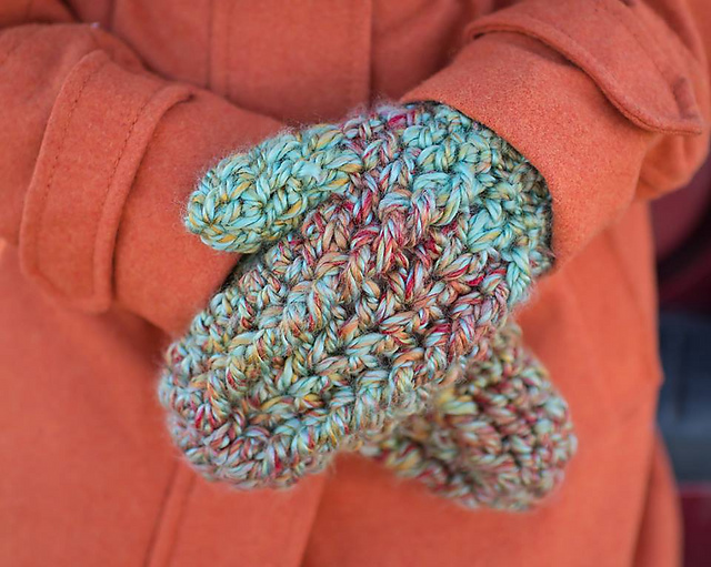 Cabled Love Mittens