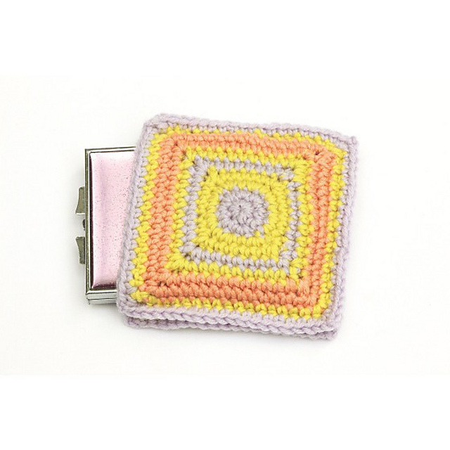 Crochet Compact Case