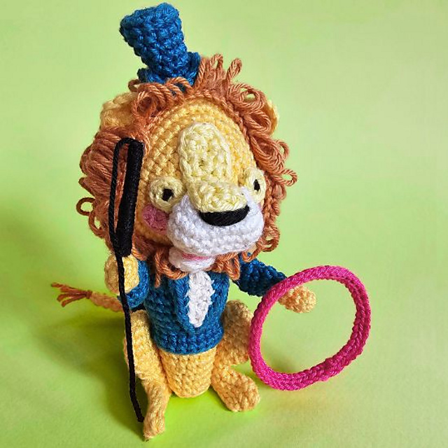 Lana the Lion Trainer to the Stars