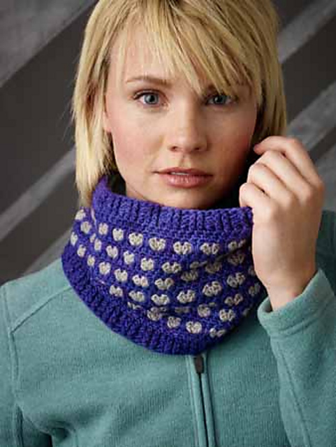 Little Hearts Cowl
