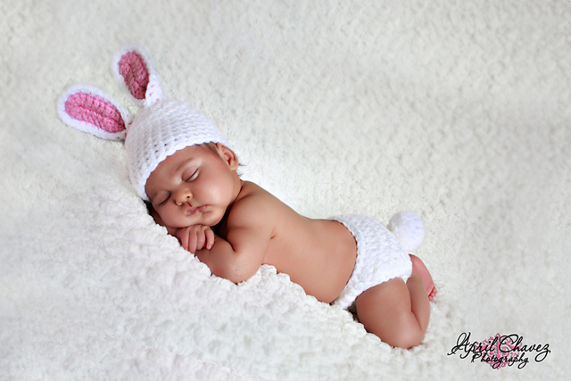 Crochet Lil Bunny hat and diaper pattern newborn