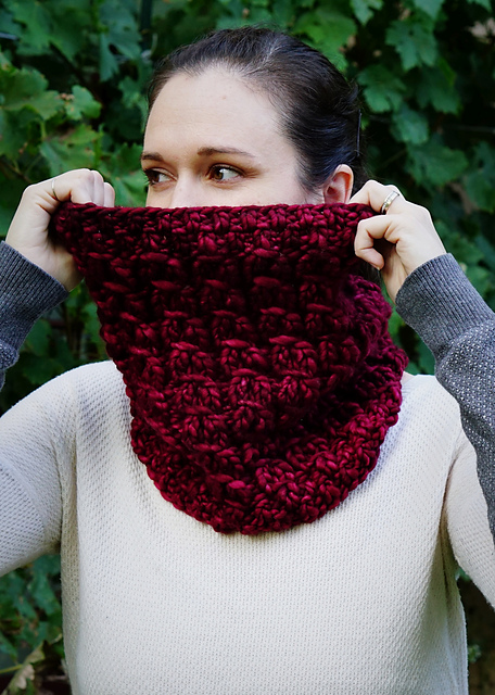 Trieste Cowl