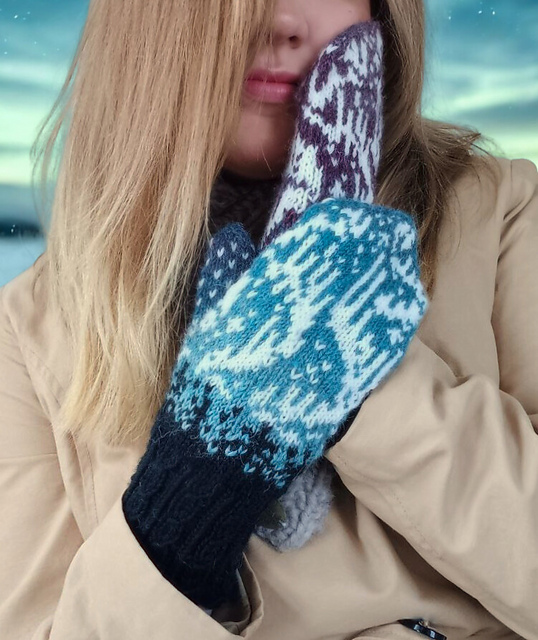 Auroora-lapaset (Aurora-mittens)