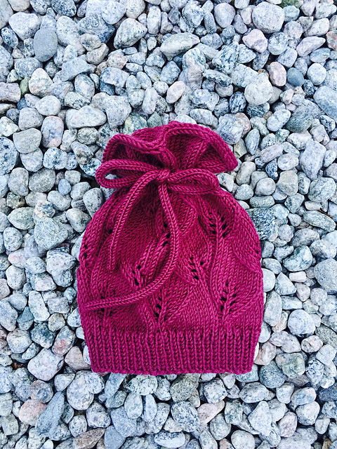 Lille frøken løvtopp lue/Little miss leafy beanie