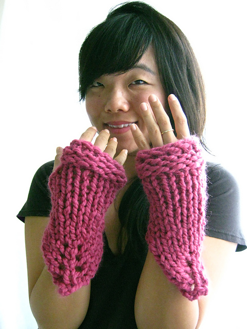 Chunky Knit Gauntlets