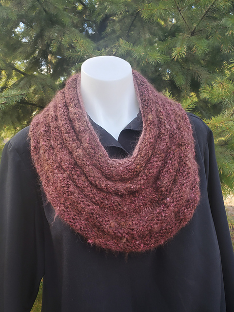 Angora Rippled Cowl