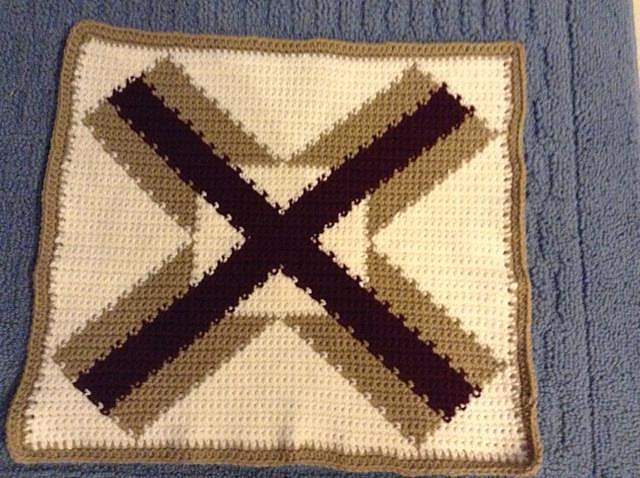 Cross & Crown Cro-Quilt Block NT25