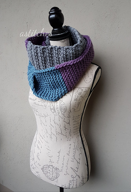 Gia Infinity Scarf