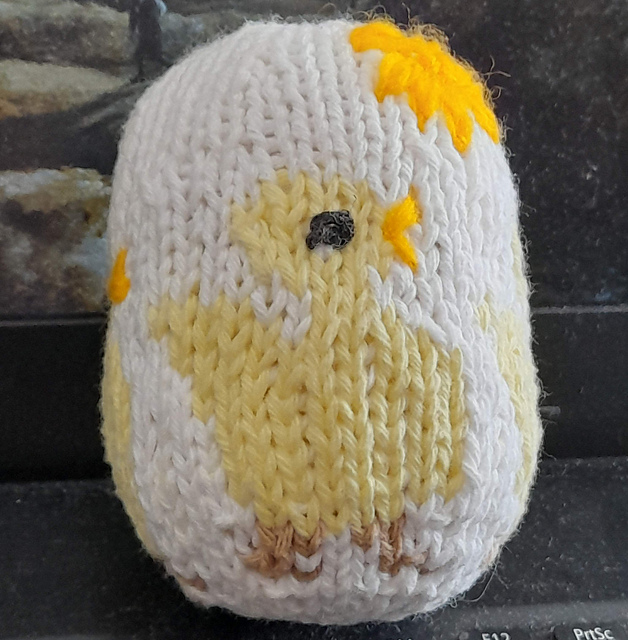 A DOZEN KNITTED EGGS Spring KAL 2021