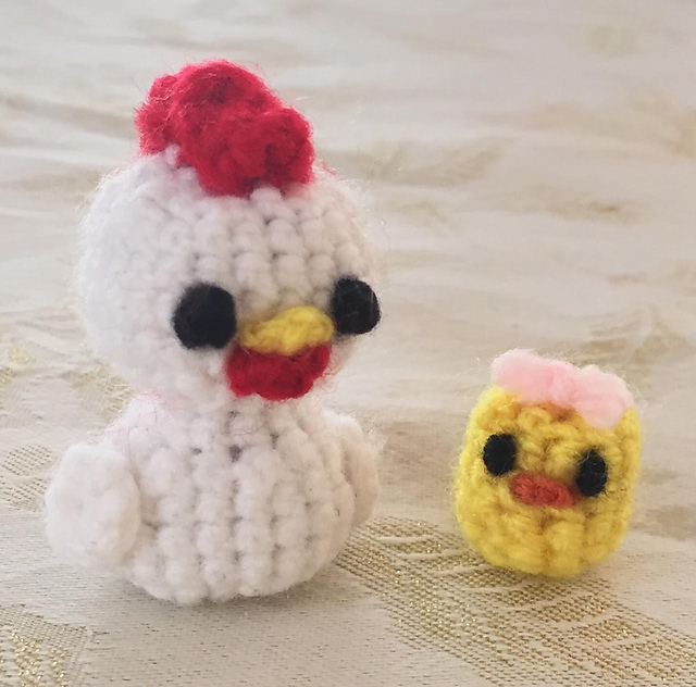 Cheerful Chick and Chicken