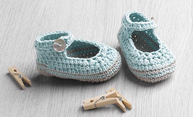 80-01a Shoes
