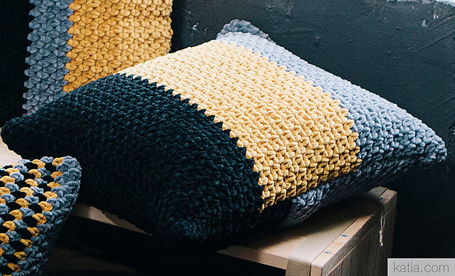 06-42 Cushion
