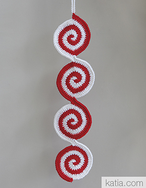 11-44k Christmas decorations