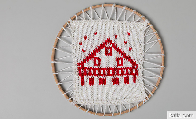 11-45h Christmas decorations