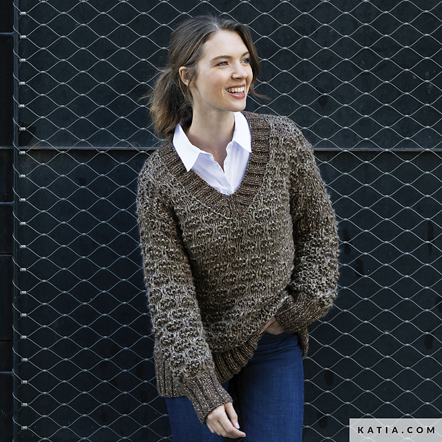 102-12 Sweater