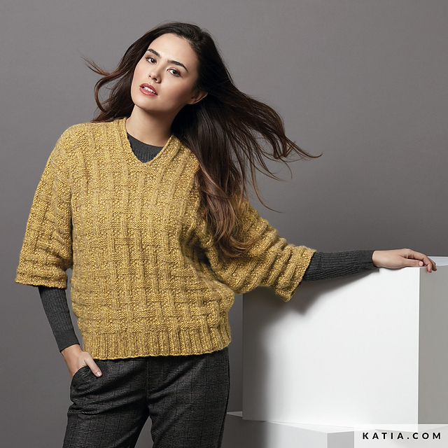 08-47 Sweater