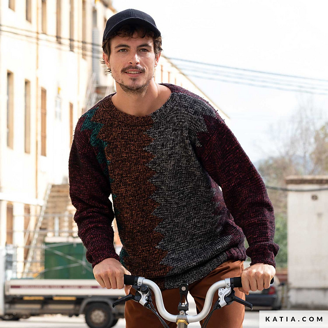 01-06 Sweater