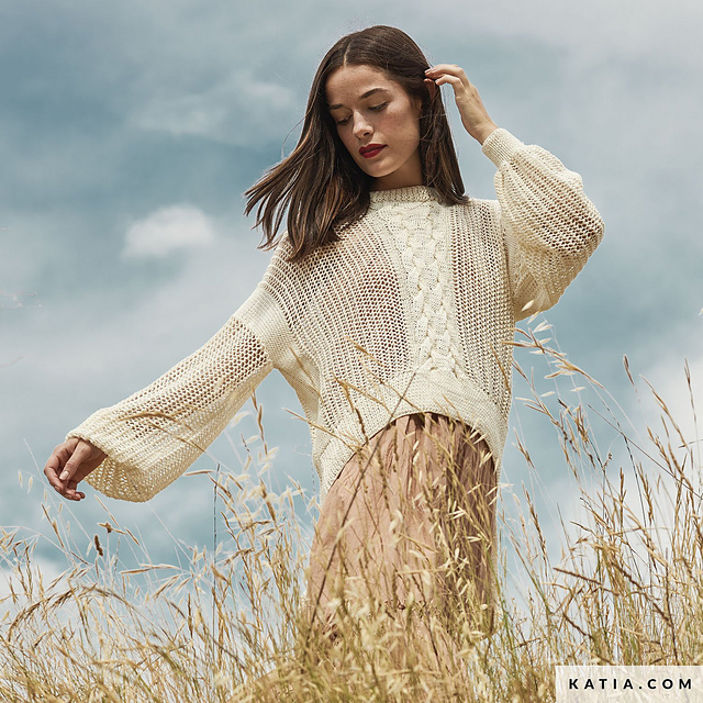 01-06 Sweater