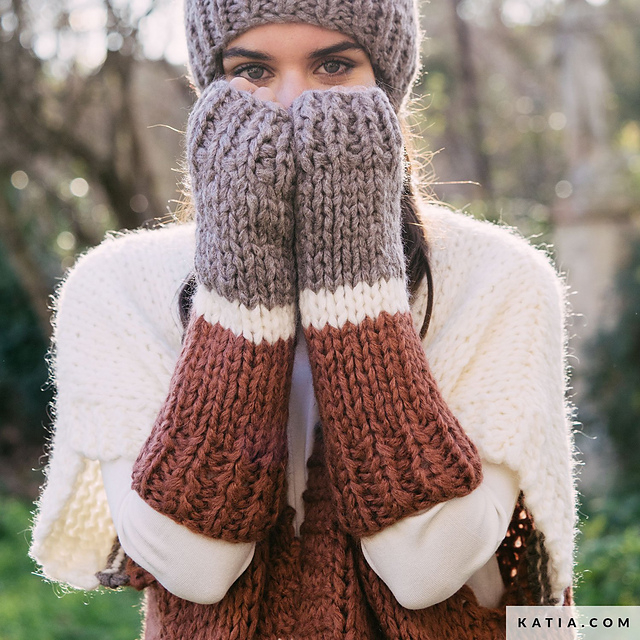 08-46 Wrist Warmers