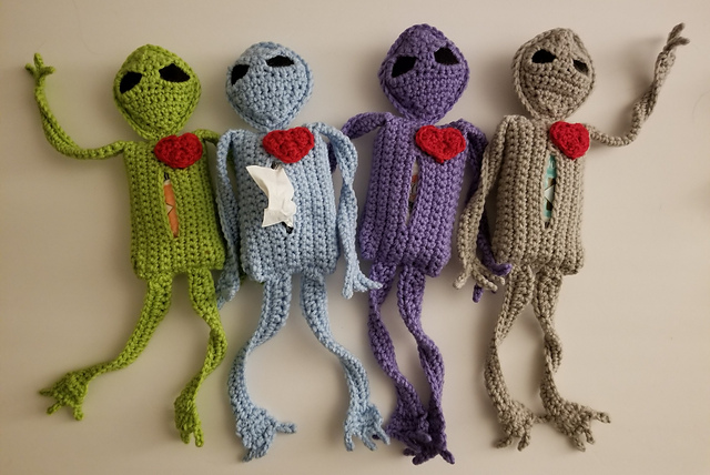 Alien Autopsy Tissue Pack Cozy