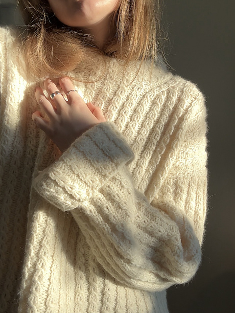 Ravelry: Oat Sweater pattern by Helene Beba