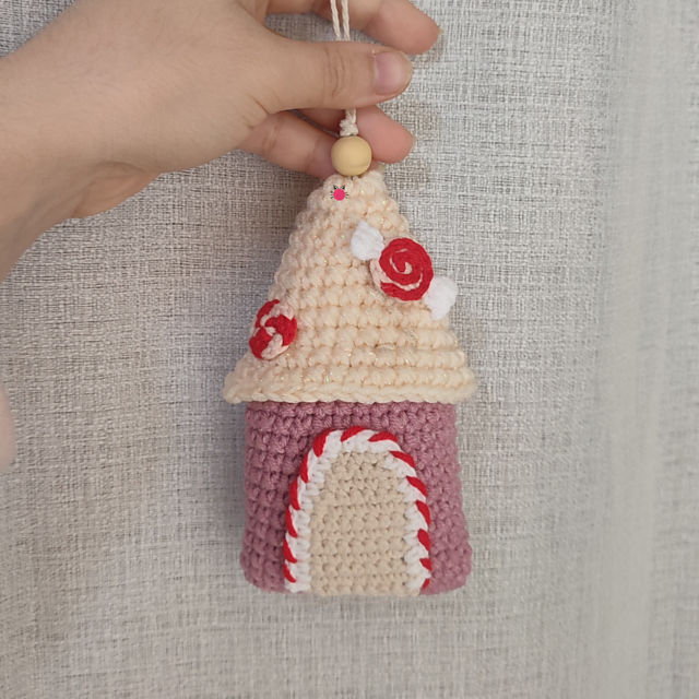 Candy Cottage House