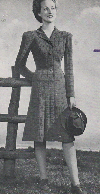 Ravelry: Suit 689 pattern by Templetons