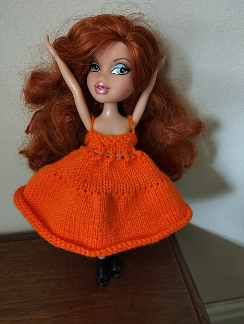 Bratz #067 Cherry short and wide dress