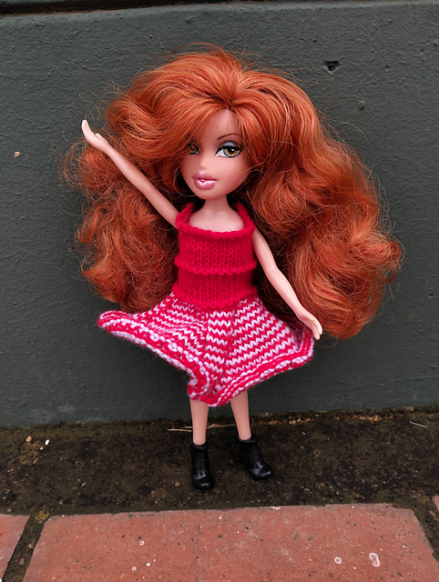 Bratz #063 Red dress