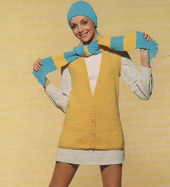 Sleeveless tunic, cap & scarf