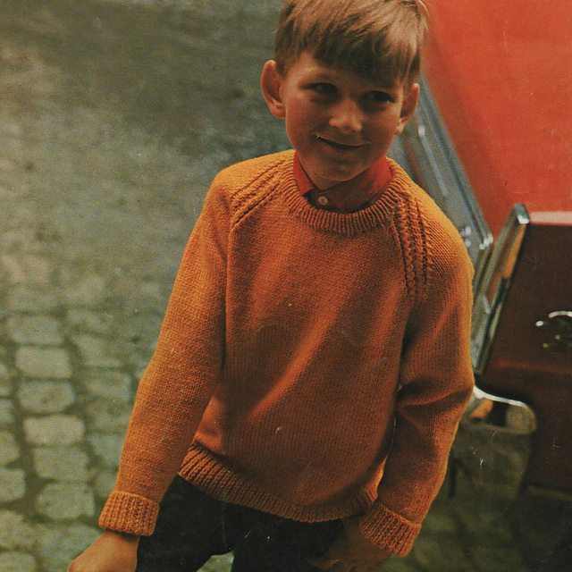 Boy's raglan sweater