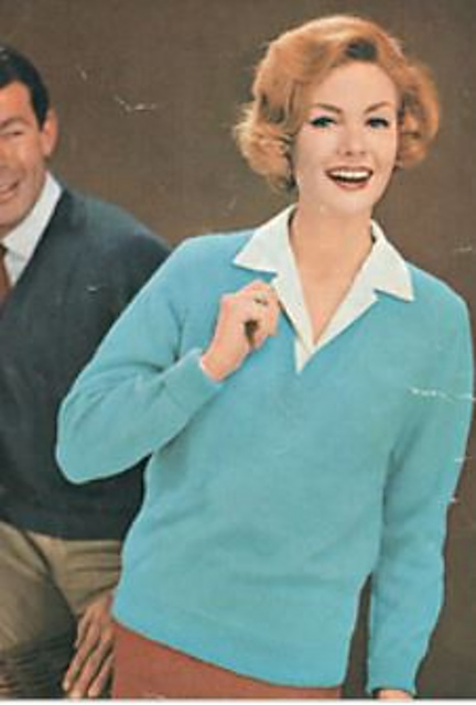 Classic raglan sleeved sweaters