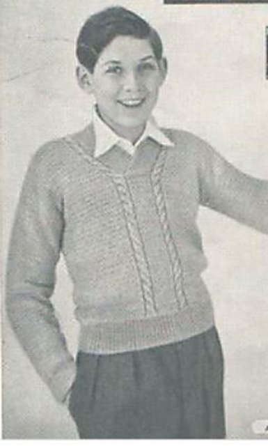Cabled pullover