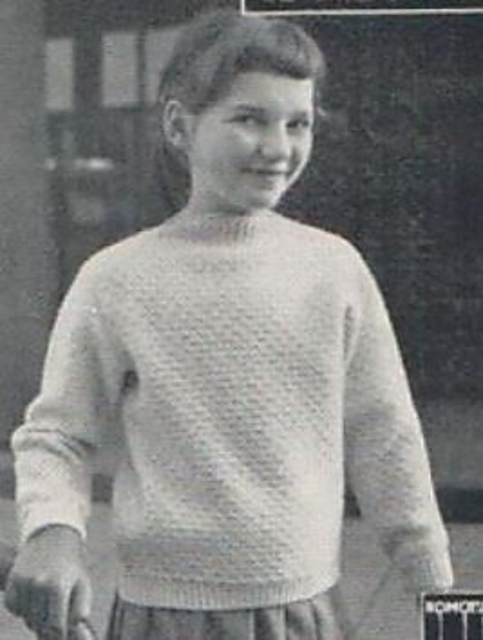 Girl's pullover