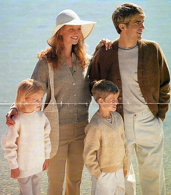 02.39 Raglan sleeves sweaters
