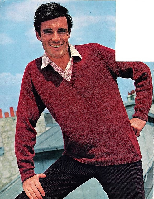 Man's raglan sweater